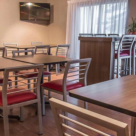 Comfort Inn Thunder Bay Buitenkant foto
